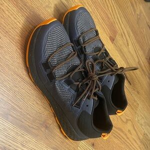 NWOT Chaco Black and Orange sneakers